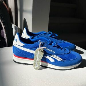 Reebok Blue and White Sneakers Size 11